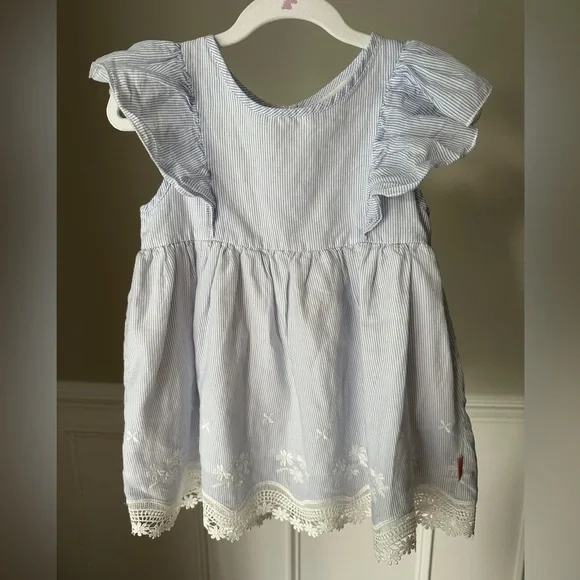 BCBG Girls Blue/White Stripe Flutter Sleeve Lace Hem Dress 6 - Picture 3 of 8